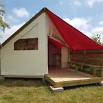 Campsite Les Chagnelles *