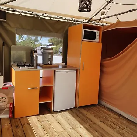 Les Chagnelles Camping *