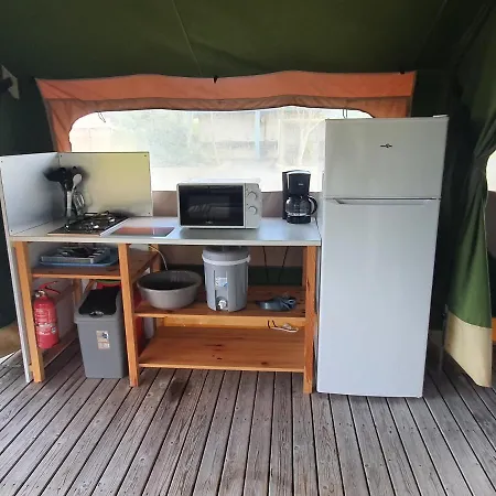 Les Chagnelles Parque de Campismo *