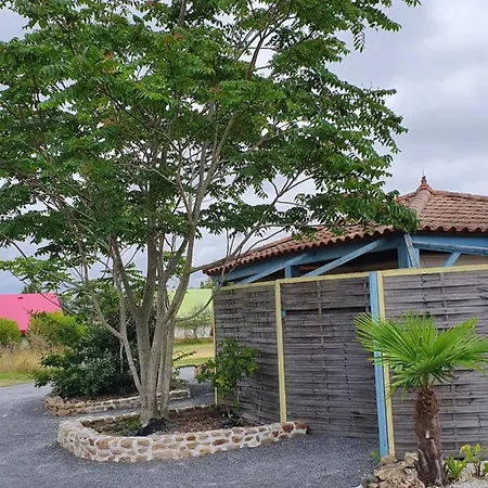 Les Chagnelles Parque de Campismo *