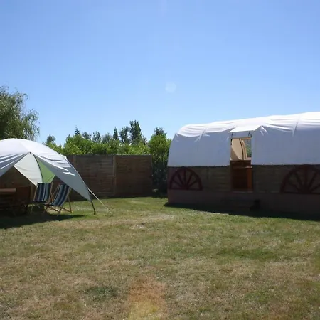 Les Chagnelles * Le Perrier