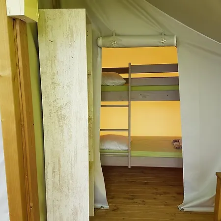 Les Chagnelles Camping *