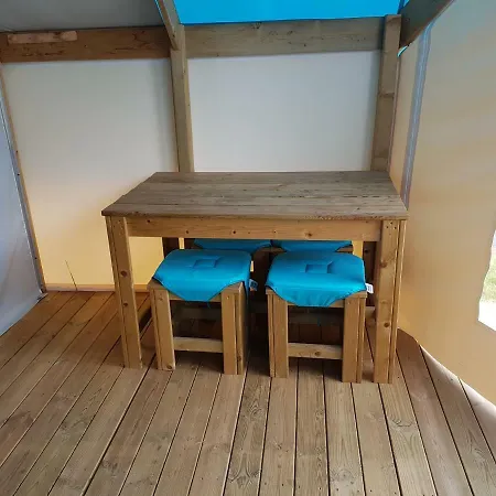 Les Chagnelles Parque de Campismo *