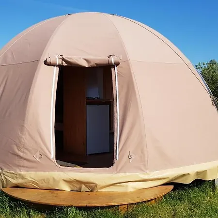 Les Chagnelles Parque de Campismo *