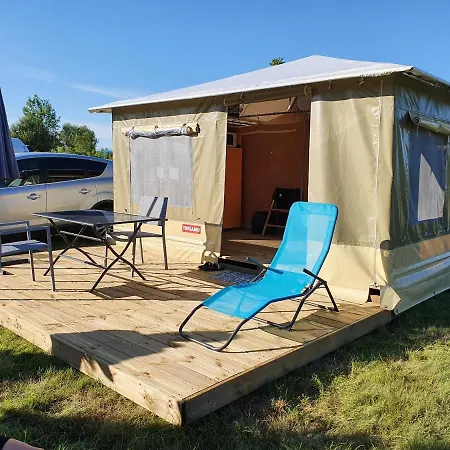 Les Chagnelles Camping Le Perrier