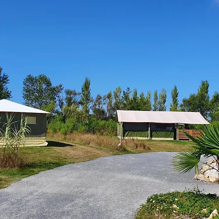 Camping Les Chagnelles *