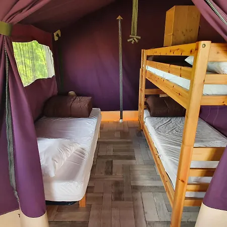 Les Chagnelles Camping Le Perrier