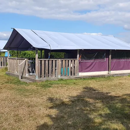 Camping Les Chagnelles *