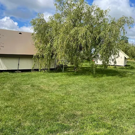 Les Chagnelles Camping Le Perrier