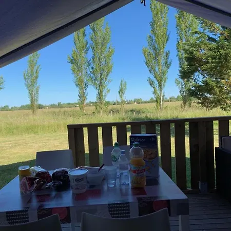 Les Chagnelles * Le Perrier