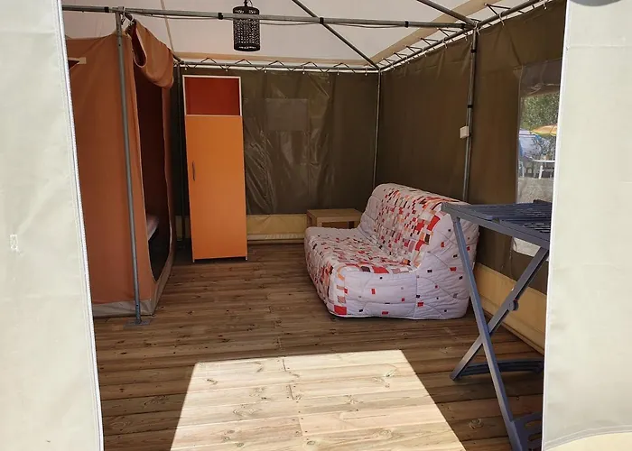 Camping Les Chagnelles *