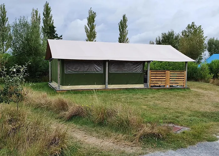 Camping Les Chagnelles Le Perrier