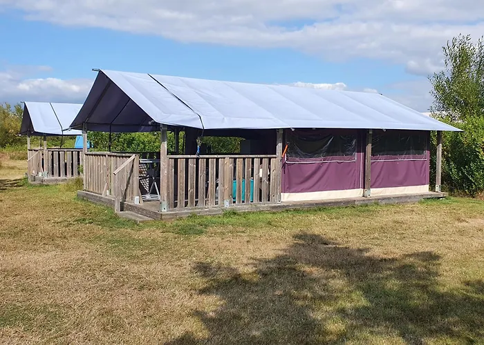 Camping Les Chagnelles *