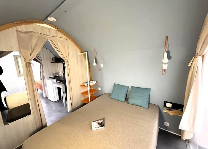 Camping Les Chagnelles Le Perrier