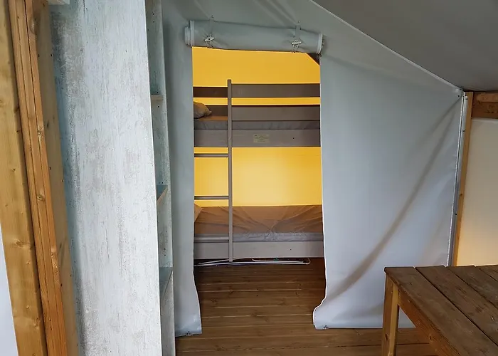 Les Chagnelles * Le Perrier