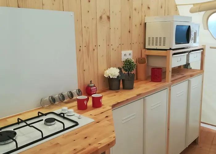 Les Chagnelles * Le Perrier