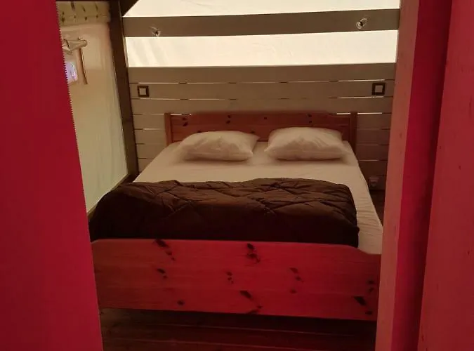 Camping Les Chagnelles *