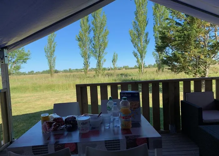 Les Chagnelles * Le Perrier