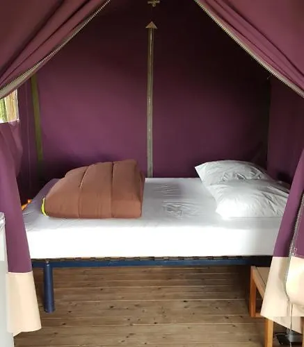 Les Chagnelles Camping Le Perrier